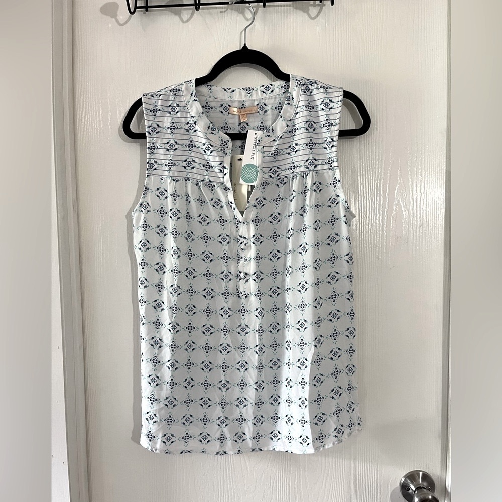 Under Skies White and Blue Sheer Geometric Blouse